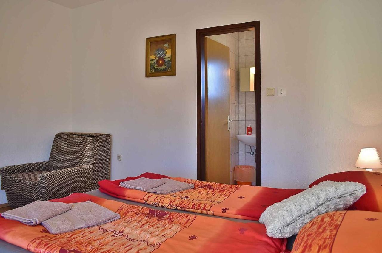 Apartment In Lopar/Insel Rab 17739 Экстерьер фото