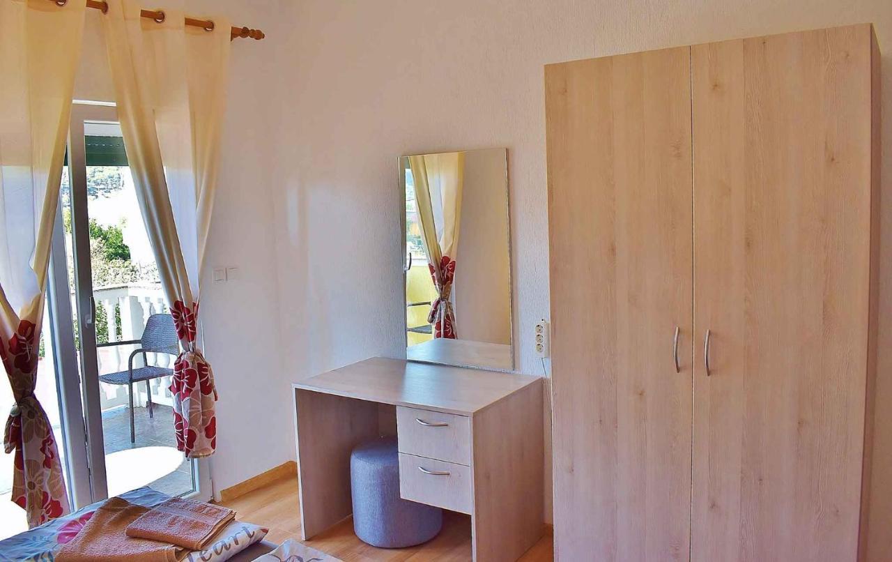 Apartment In Lopar/Insel Rab 17739 Экстерьер фото